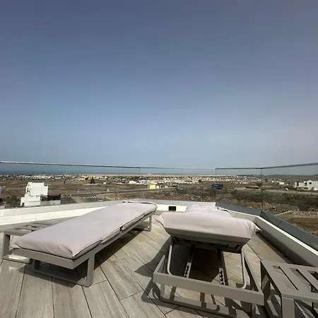 Poseidon With Private Heated Pool, Sauna And Stunning Volcano Views By Amazzzing Travel Villa